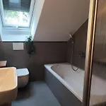 Familienfreundliche Dgw In Ruhiger Lage Fuer 4 Personen - Waschtrockner, Arbeitsplatz, Balkon Und Gartennutzung * Aschaffenburg